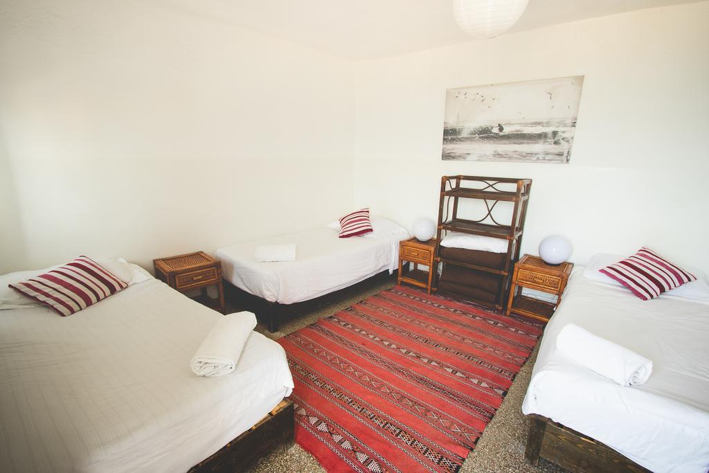 Surf Maroc's Auberge Taghazout Exterior foto