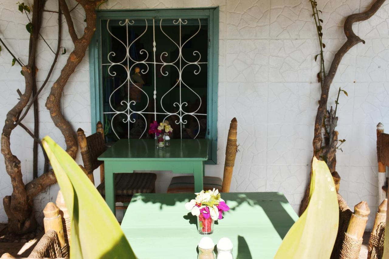 Surf Maroc's Auberge Taghazout Exterior foto