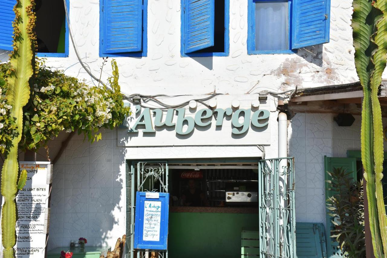 Surf Maroc's Auberge Taghazout Exterior foto